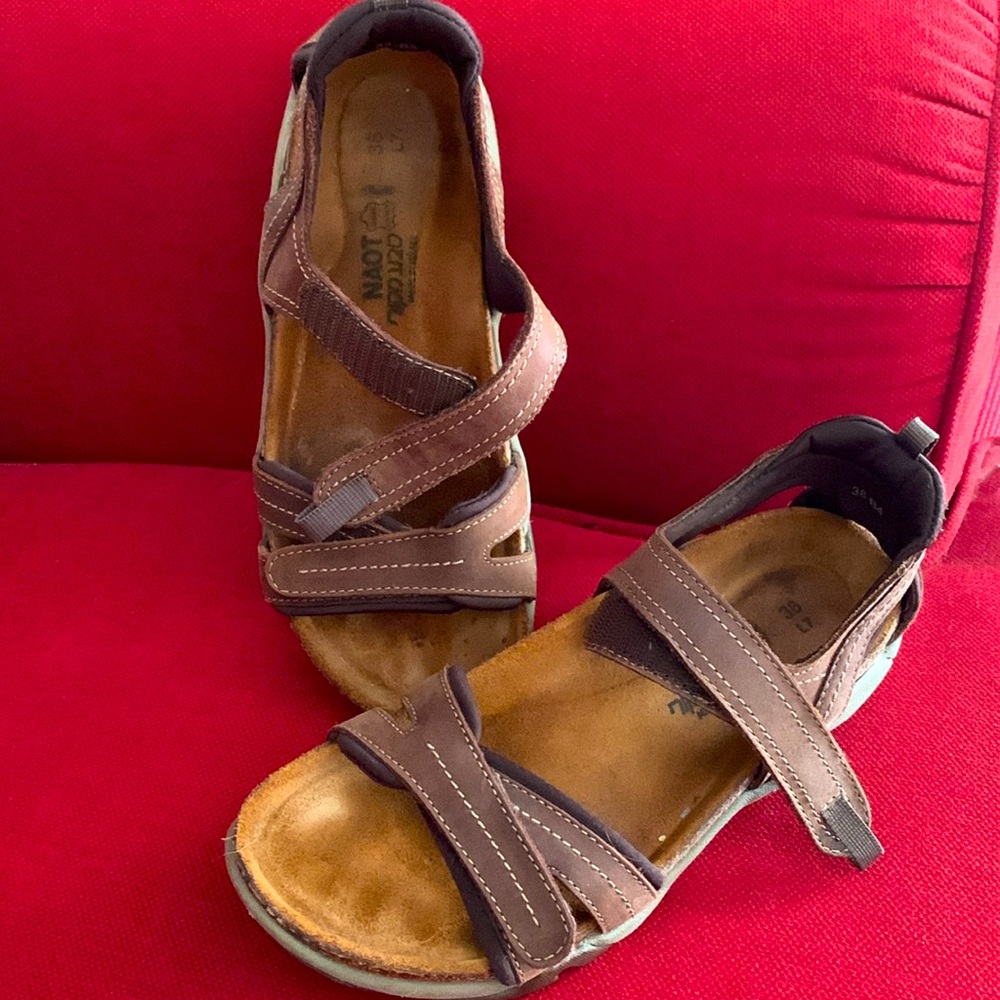 Naot Flow Brown Leather comfort sandals sz 38 women’s Excellent Used Condition